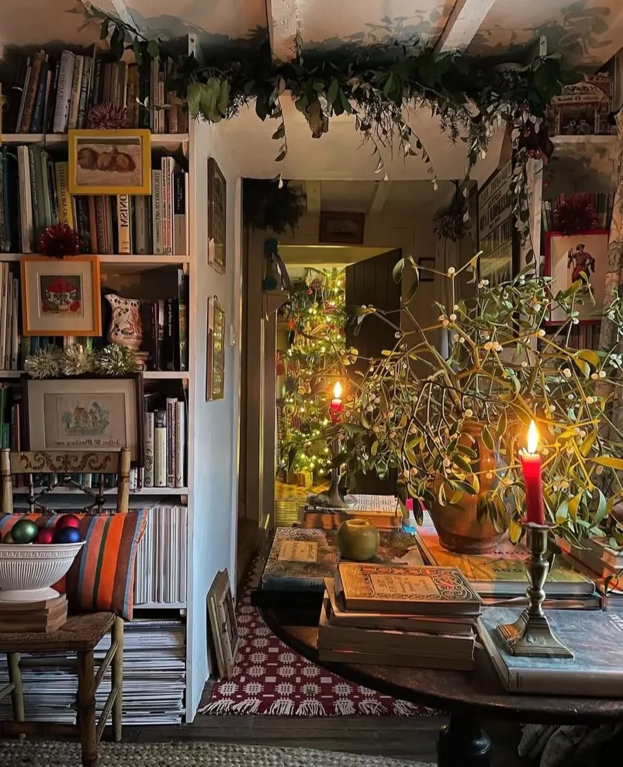 Warm and Inviting Cottage Decor Style