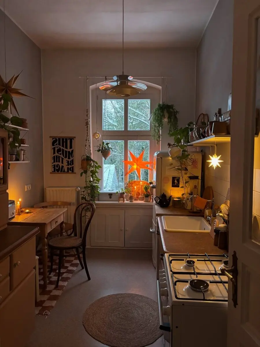 Cottage kitchen with warm, inviting decor