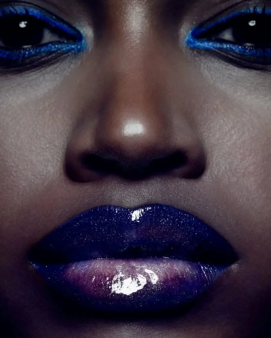 Stunning glossy blue lipstick for dark skin