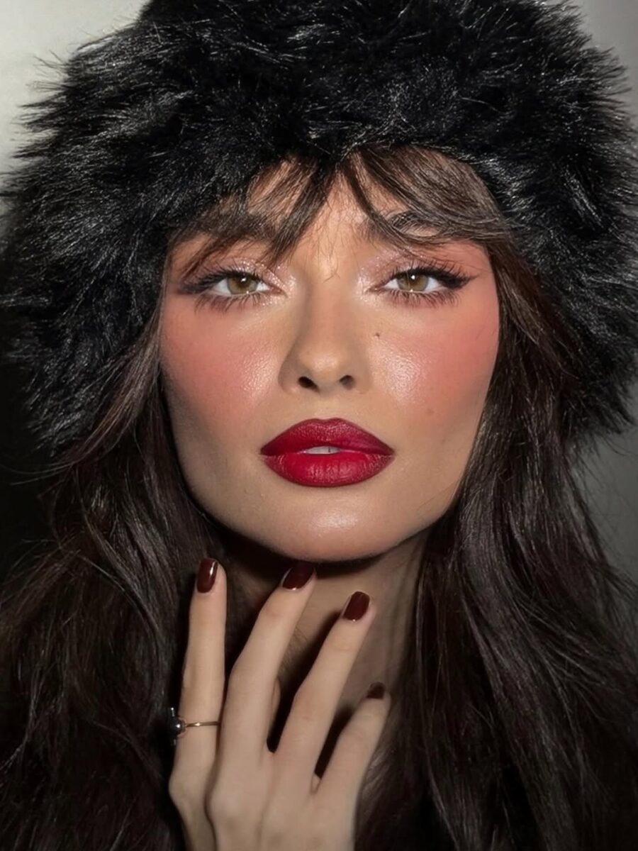 Bold red lips for a glamorous date night