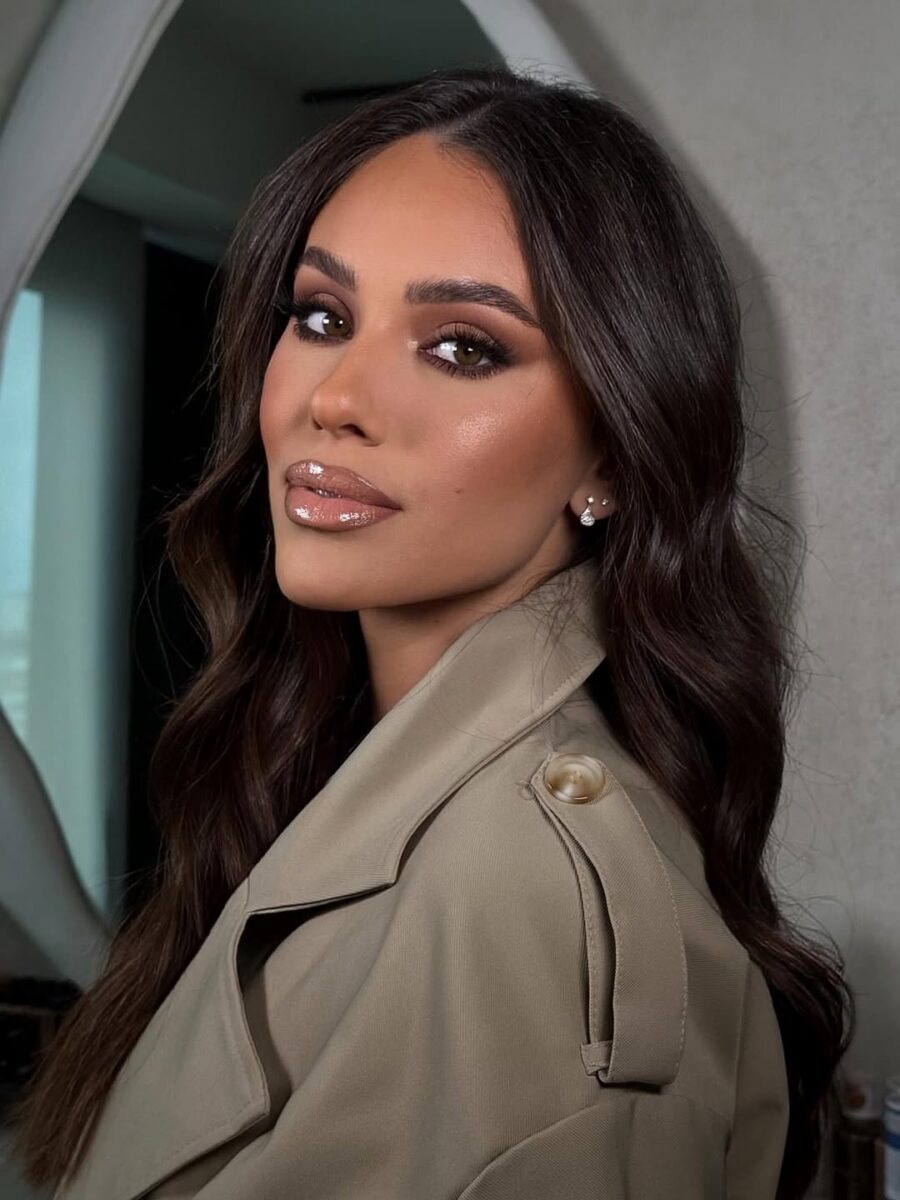 Glamorous date night makeup for stunning vibes