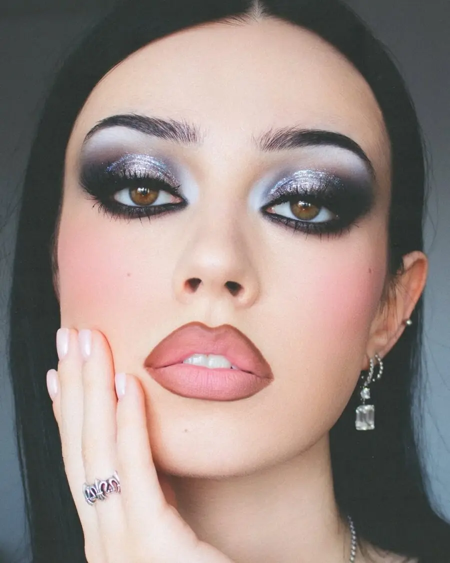 Glamorous sparkle for an unforgettable date night