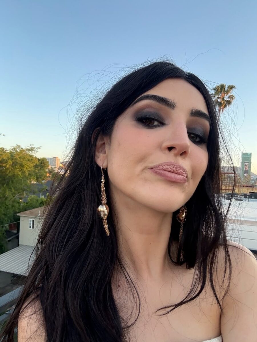 Embrace a bold, mysterious date night look