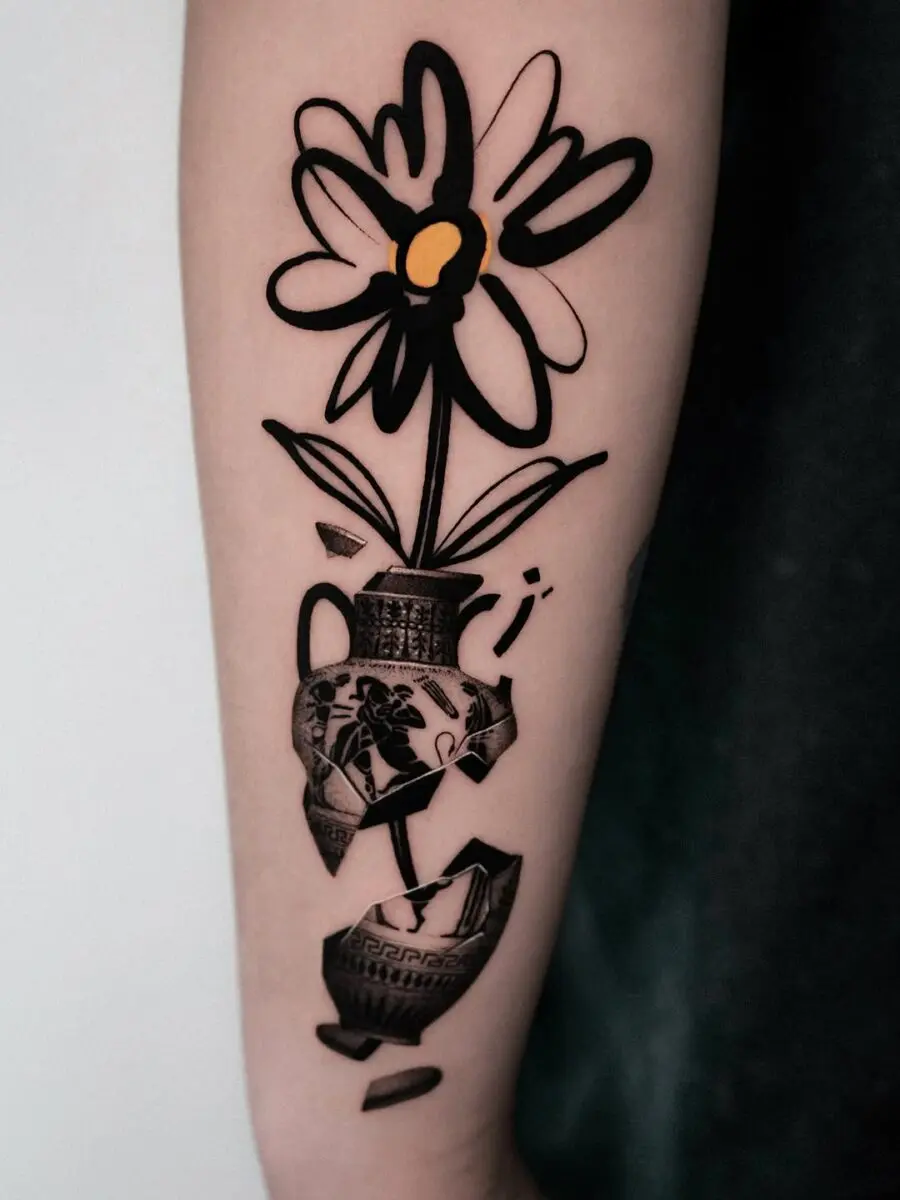 Artistic dead flower tattoo with modern elegance