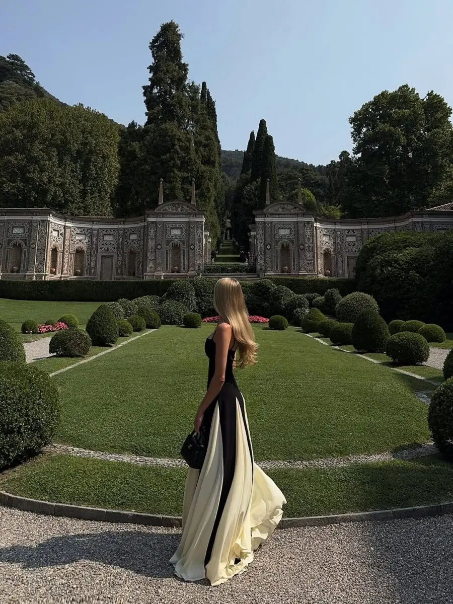 Elegant gown perfect for summer wedding vibes