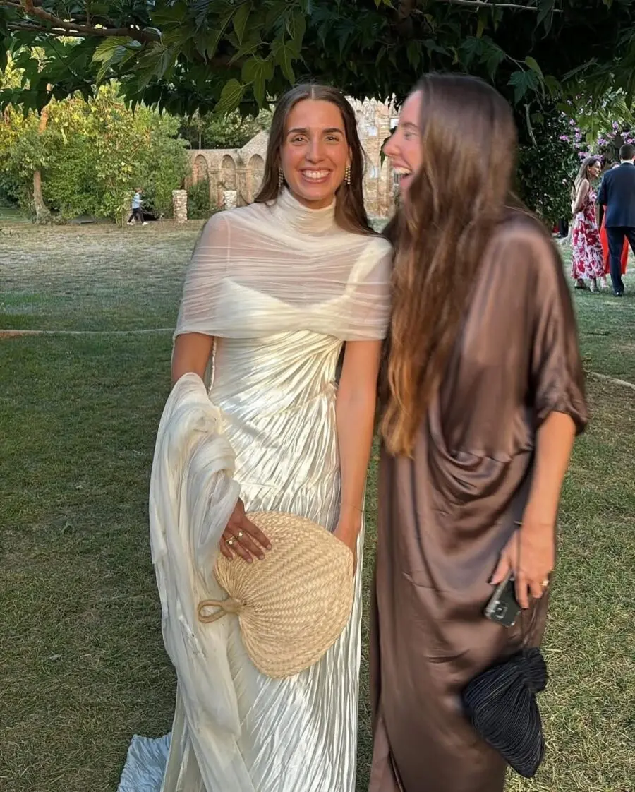 Stylish summer wedding outfits for every guest