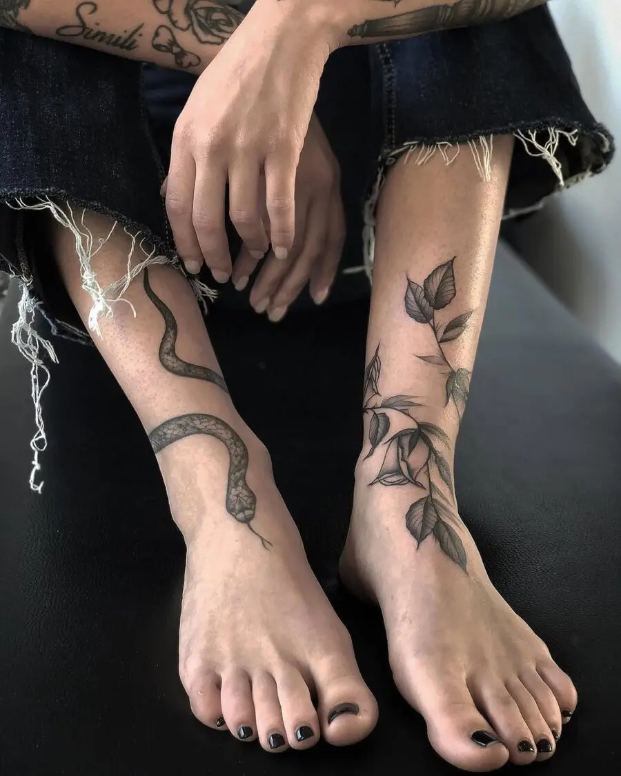 Elegant floral and bold snake ankle designs