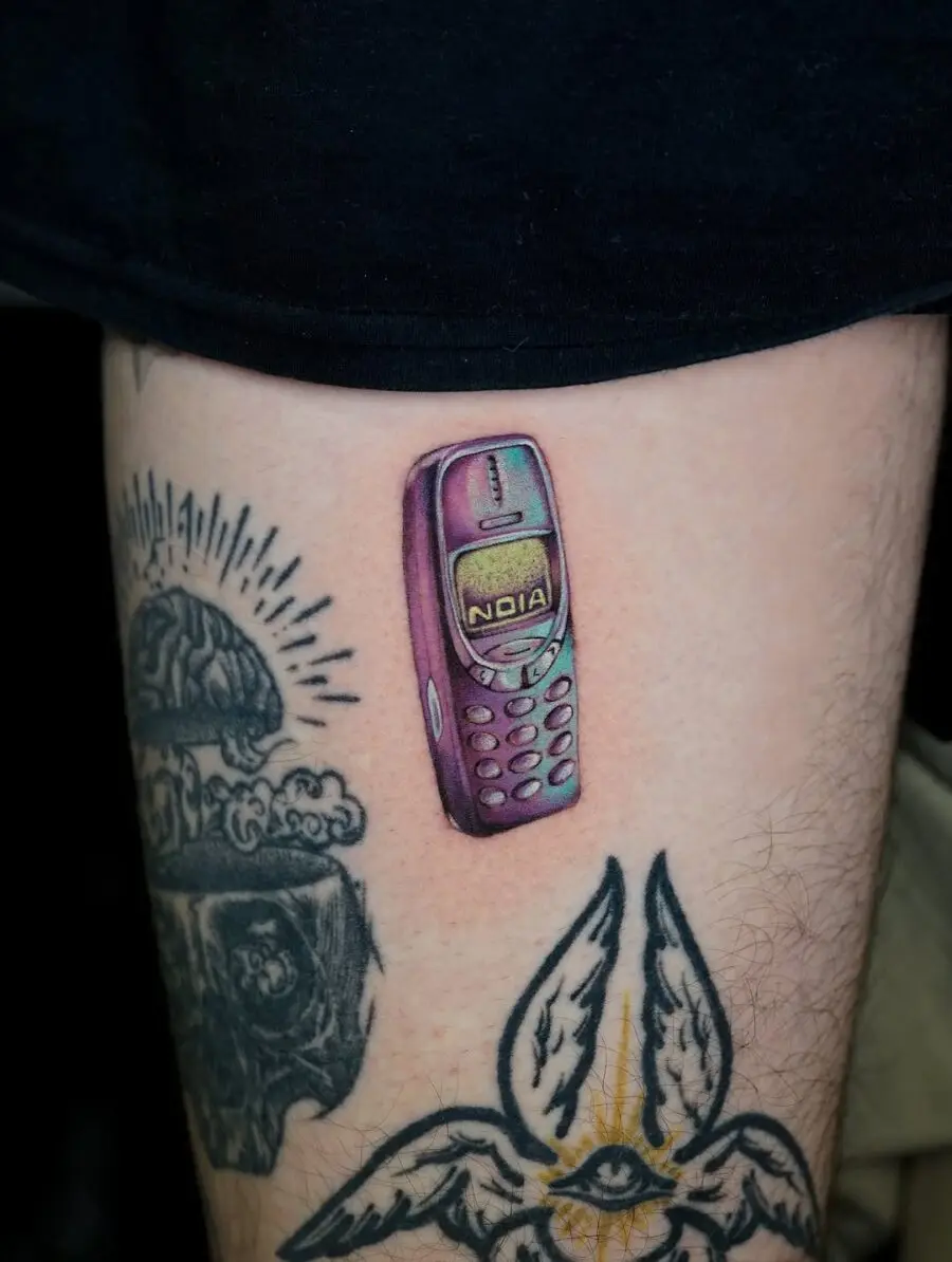 Retro Nokia tattoo adds humor and nostalgia