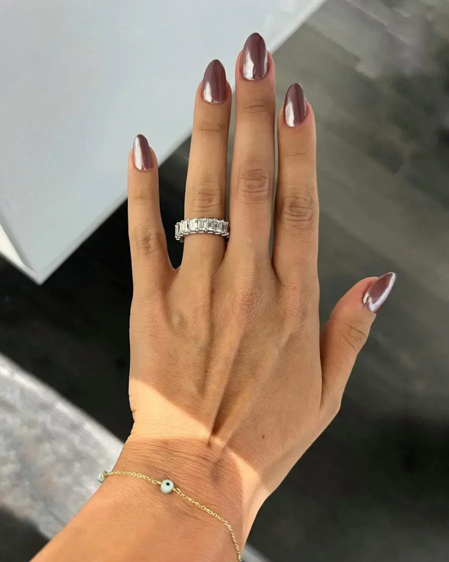 Shiny Cocoa Gel Glazed Donut Nails