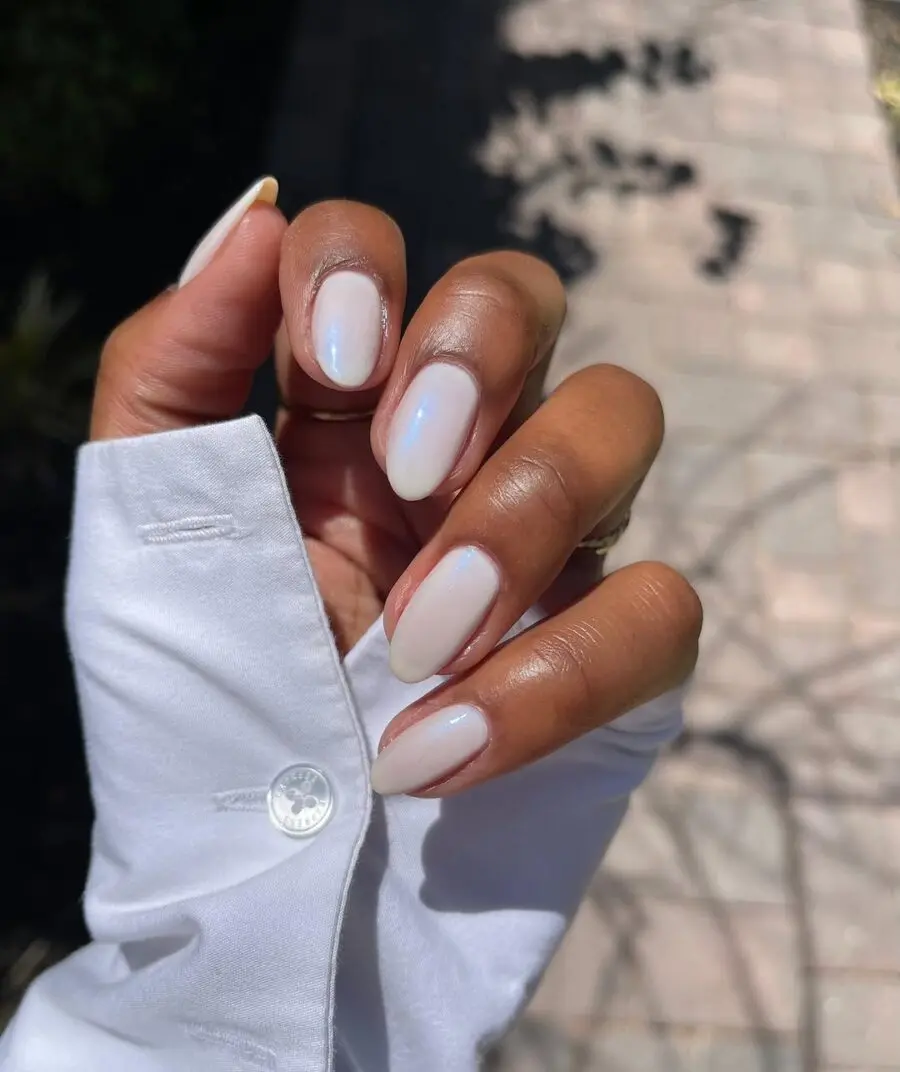 Stunning glazed donut nails radiating elegance.