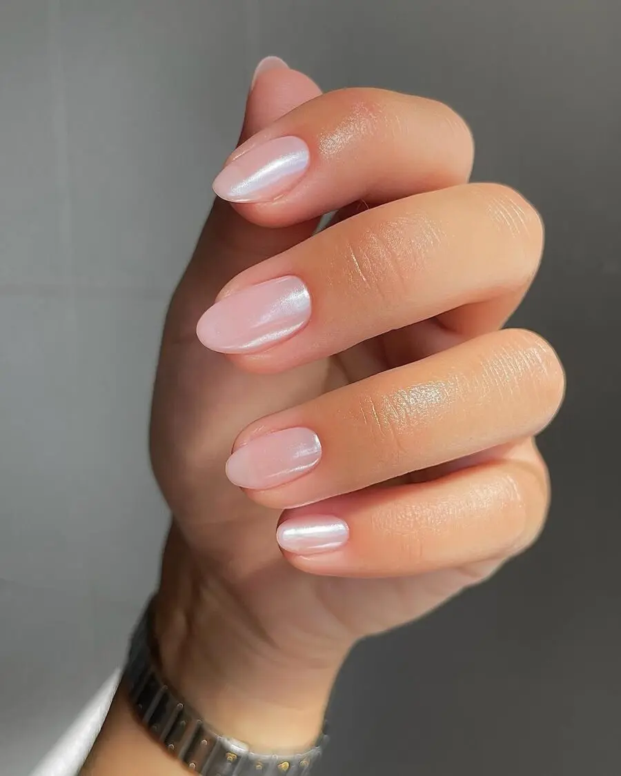 Chic and glossy glazed donut nail look