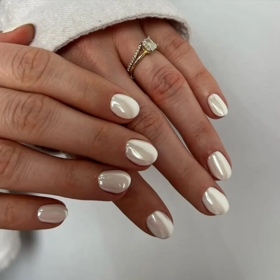 Chic and glossy glazed donut nail design