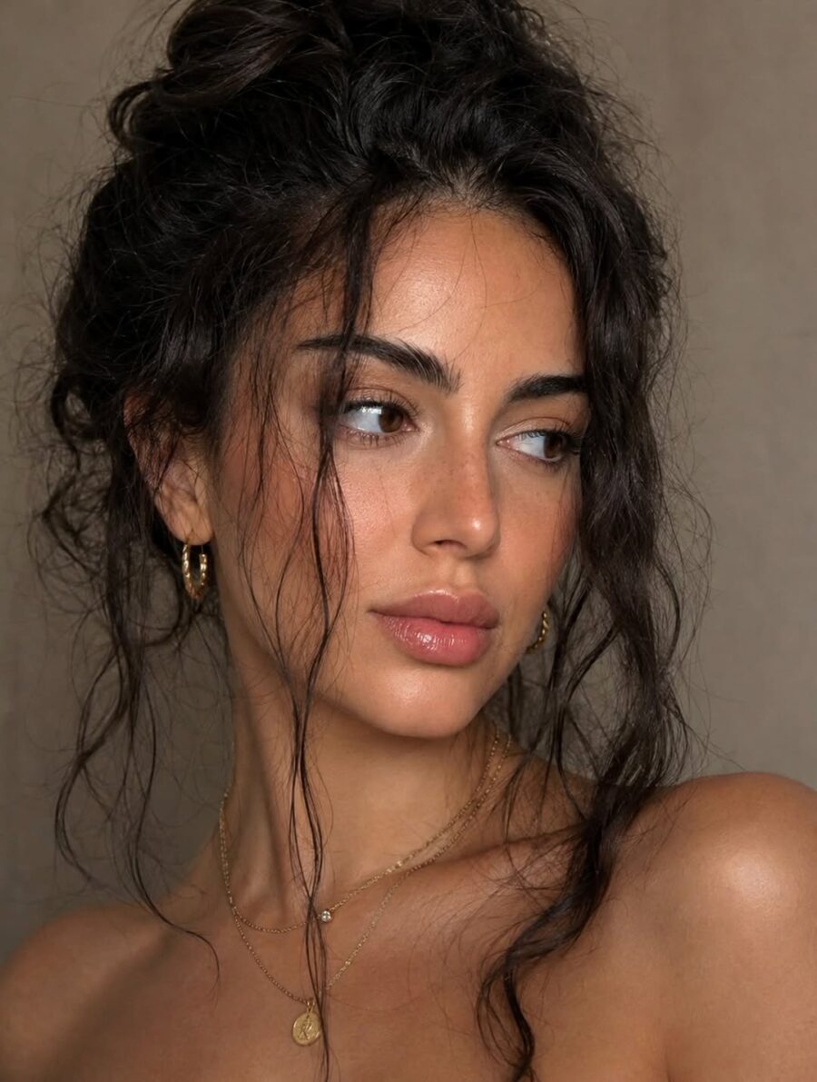 Radiant, effortless look for your date night