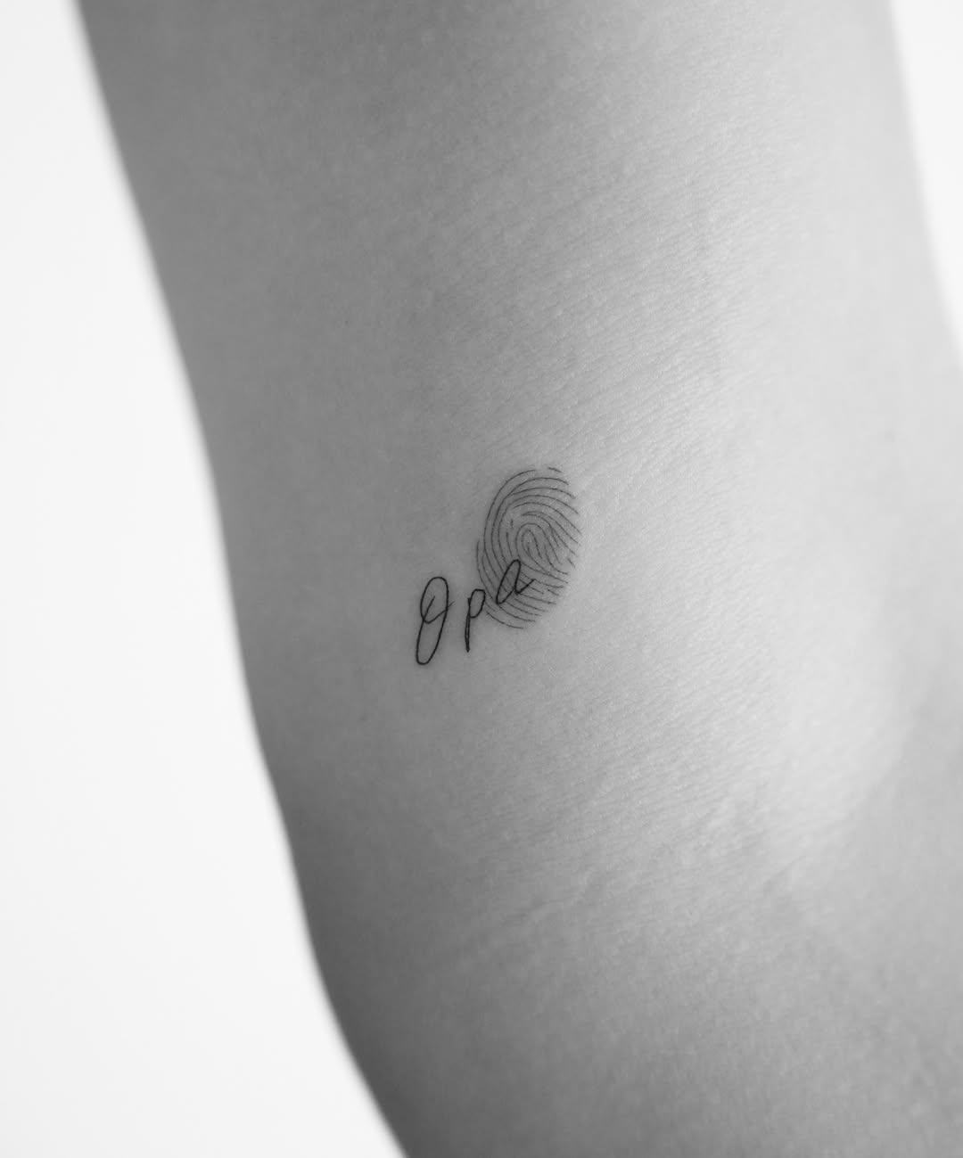 Minimalist fingerprint with elegant script