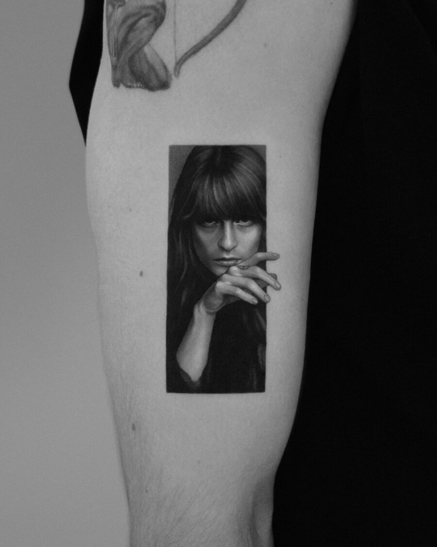 Stunning Hyper Realistic Tattoo of a Woman