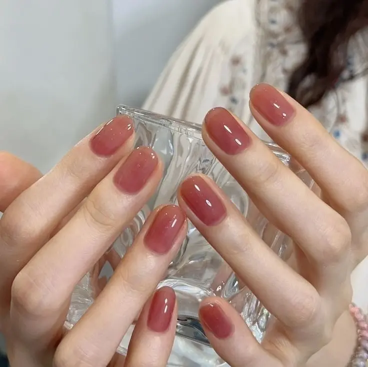 Elegant translucent jelly nails in soft pink