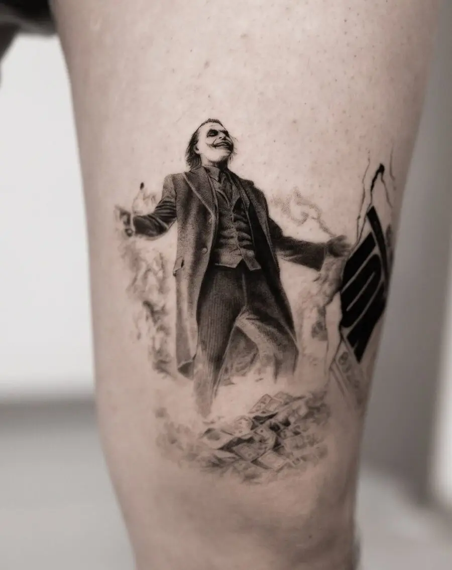 Stunning Joker Tattoo Embodies Chaotic Elegance