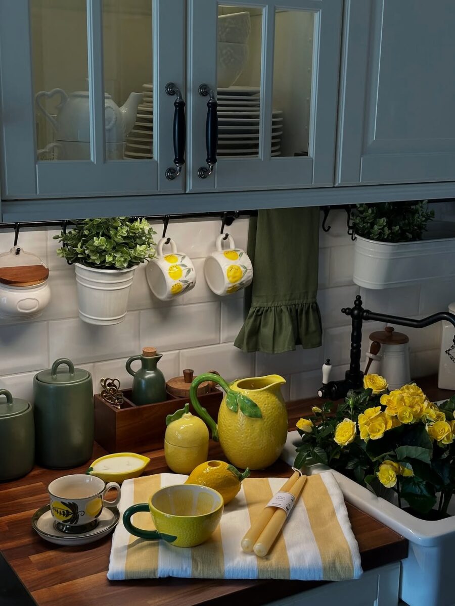 Vibrant Lemon-Inspired Kitchen Decor