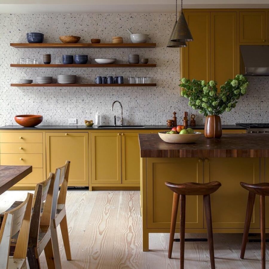 Vibrant Lemon-Inspired Kitchen Decor
