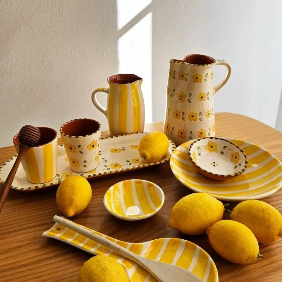 Brighten Your Kitchen with Lemon Decor Pieces