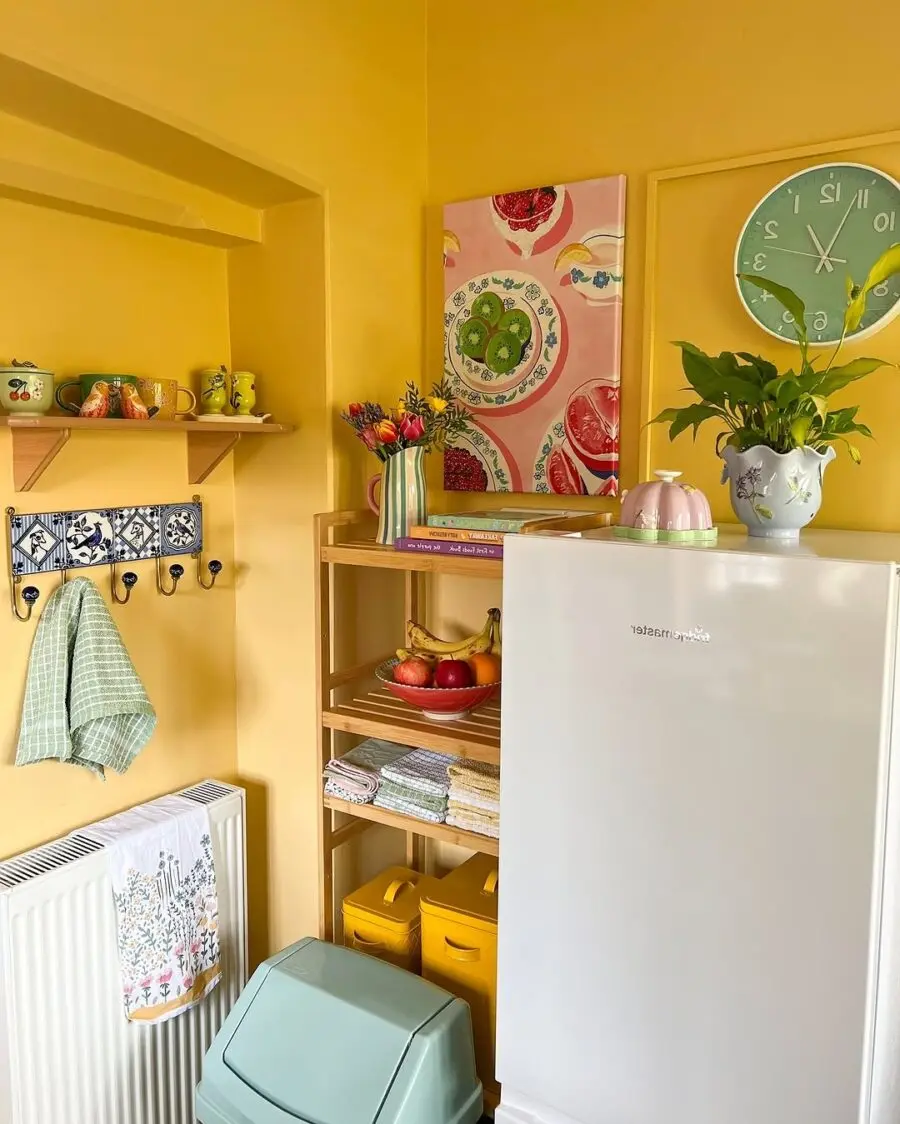 Bright and cheerful lemon-themed kitchen decor