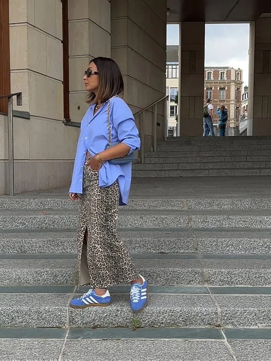 Chic Leopard Print Skirt with Casual Sneakers