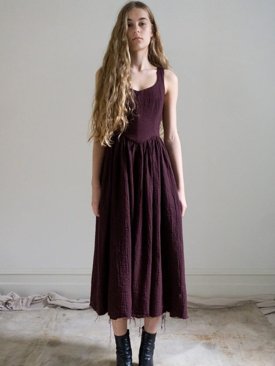 Elegant Burgundy Dress for Effortless Style