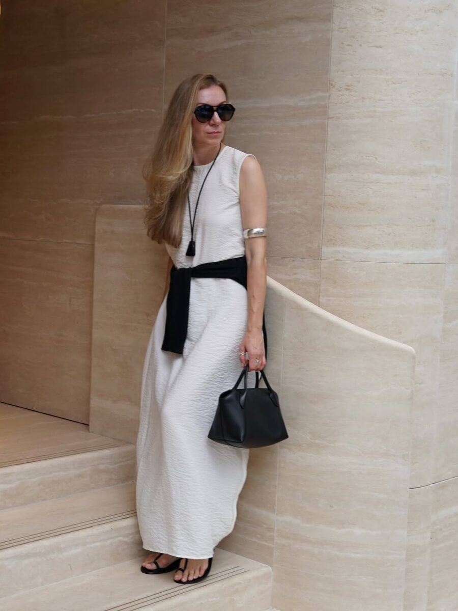 Chic and Effortless Long Dress Ensemble