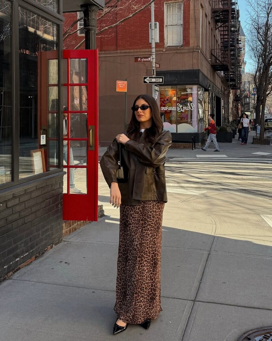 Chic Leopard Print Long Skirt Ensemble