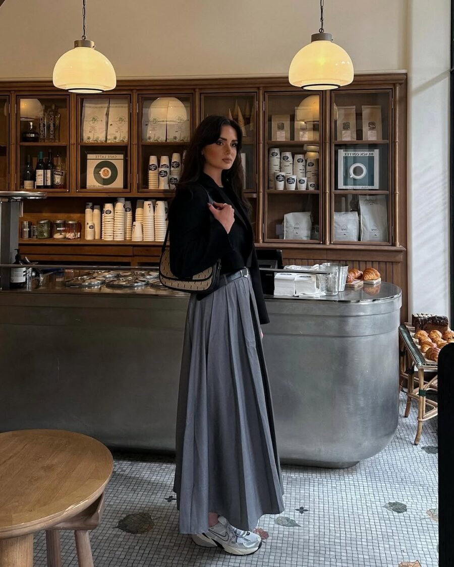 Stylish Long Skirt Look Perfect for Cafes