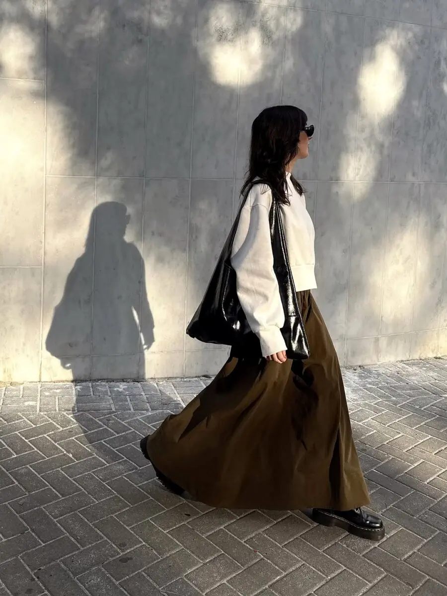 Effortlessly chic long skirt ensemble with layers