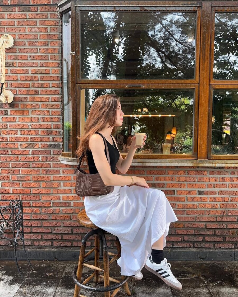 Casual Long Skirt Look for Urban Outings