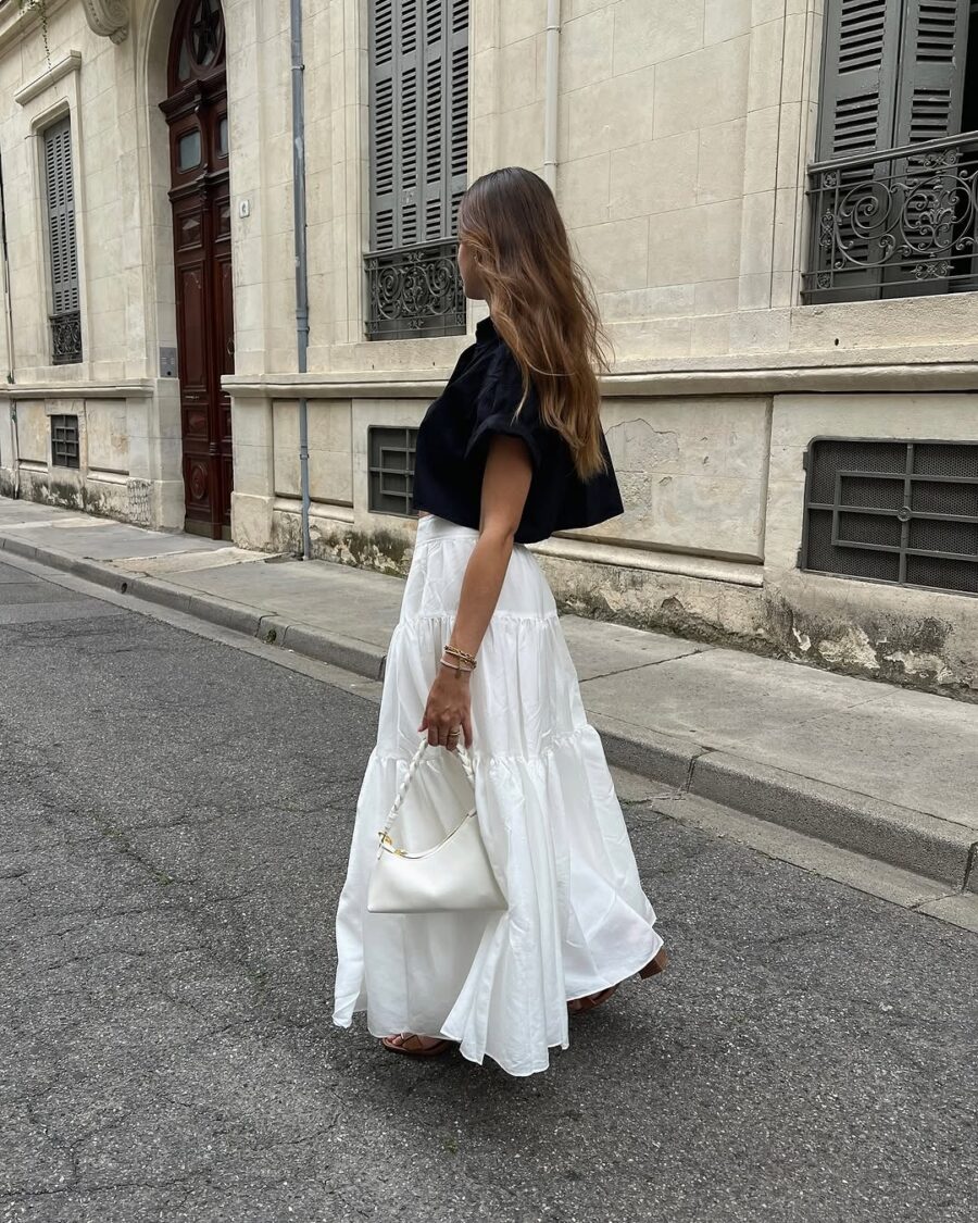 Chic and Effortless Long Skirt Ensemble