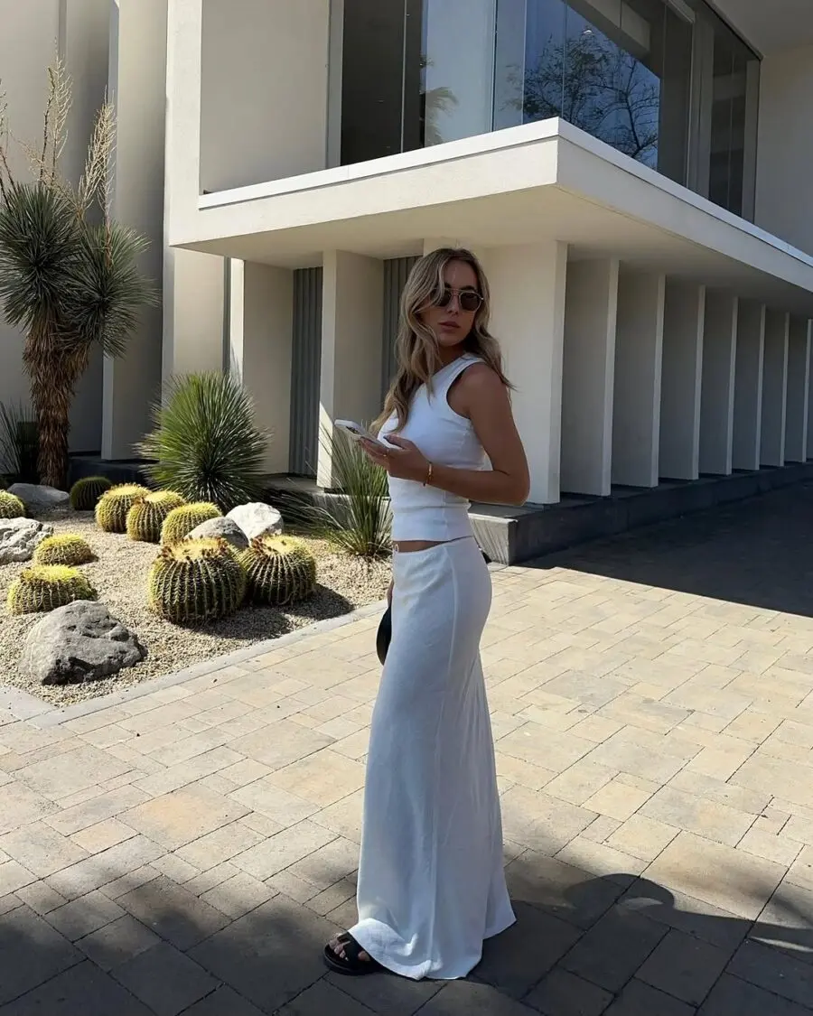 Effortlessly chic white long skirt outfit