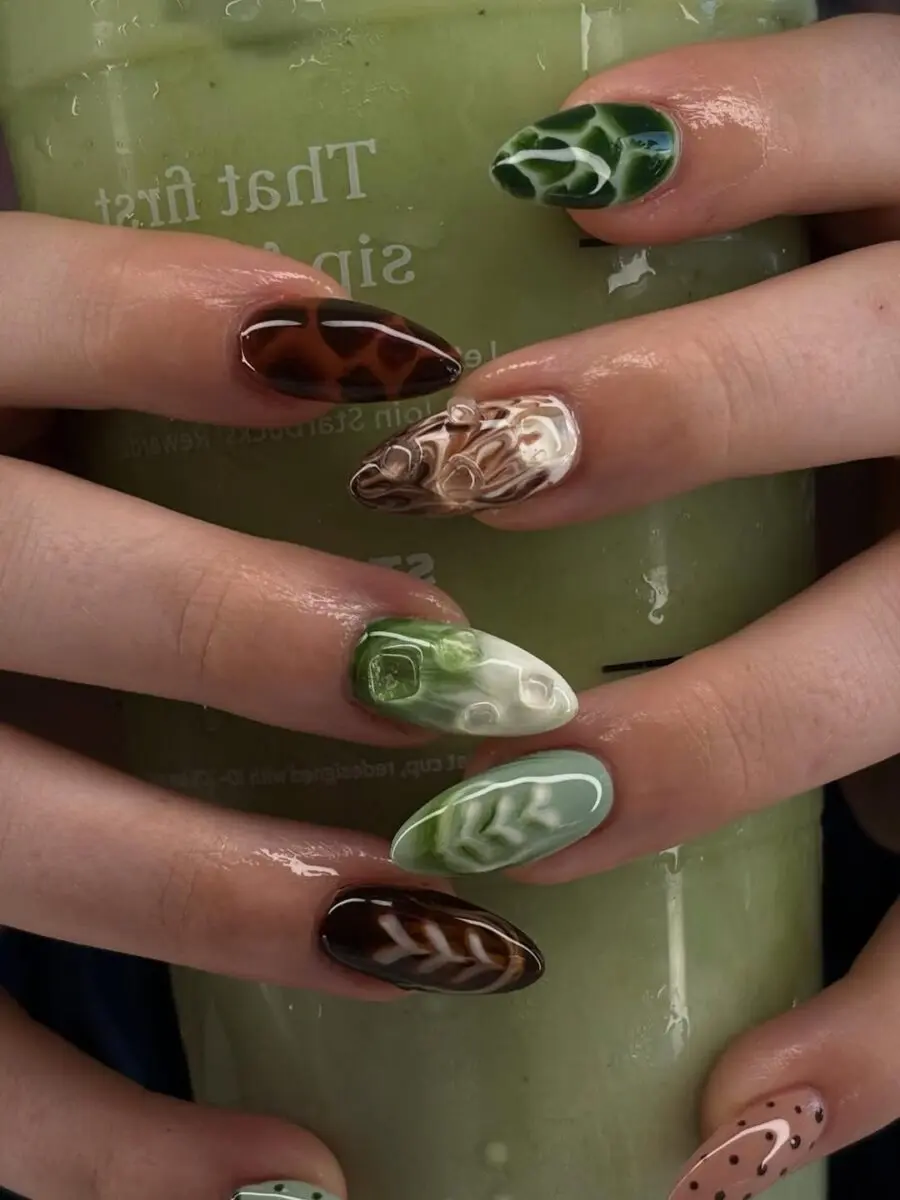 Stylish matcha-inspired nails for a chic look