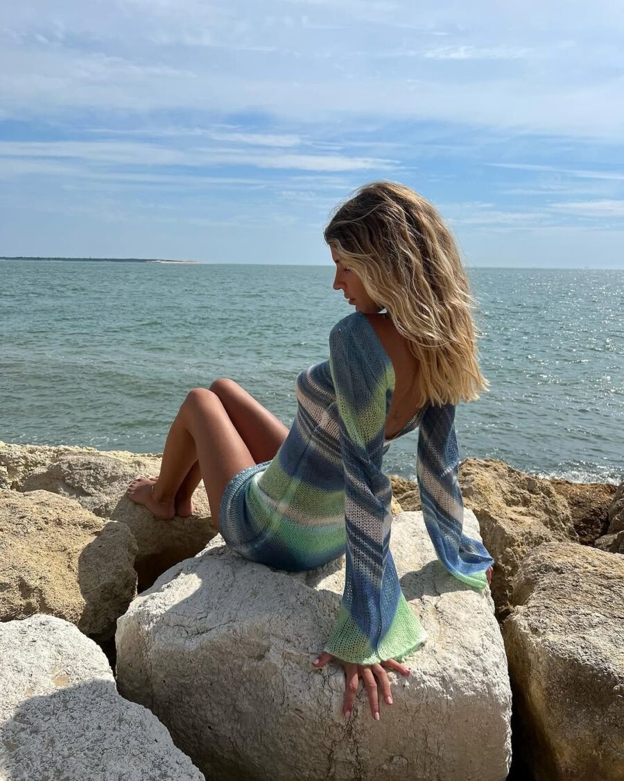 Stylish Mini Dress for Beachside Relaxation