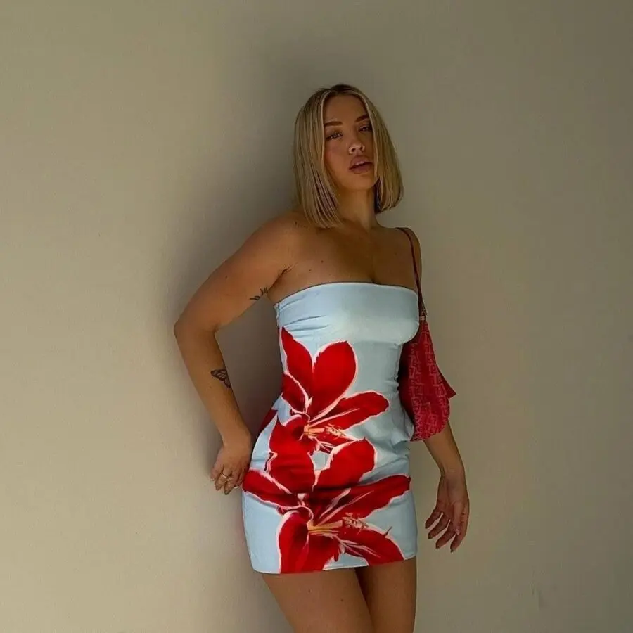 Chic Floral Mini Dress for Summer Style
