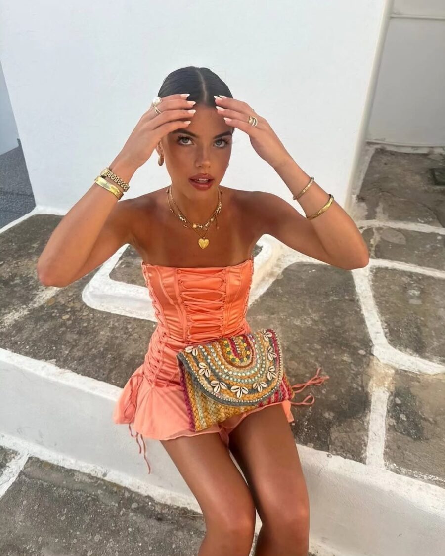 Chic Mini Dress for Summer Outings