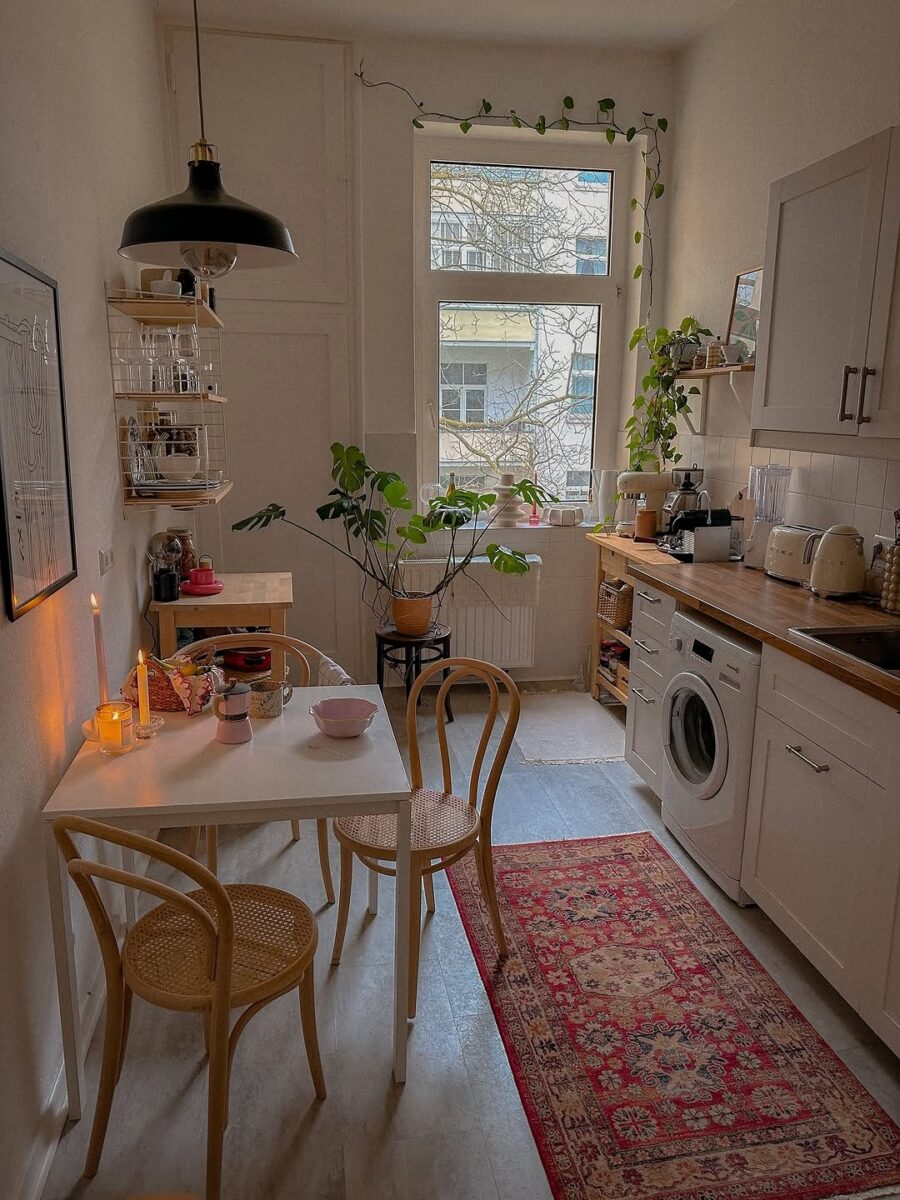Charming and Cozy Modern Kitchen Space
