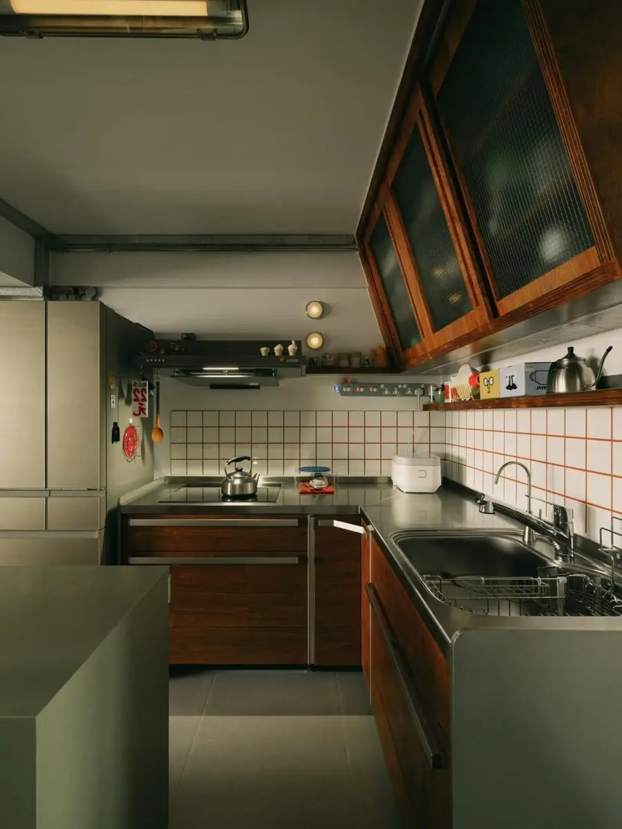 Sleek and Stylish Modern Kitchen Design