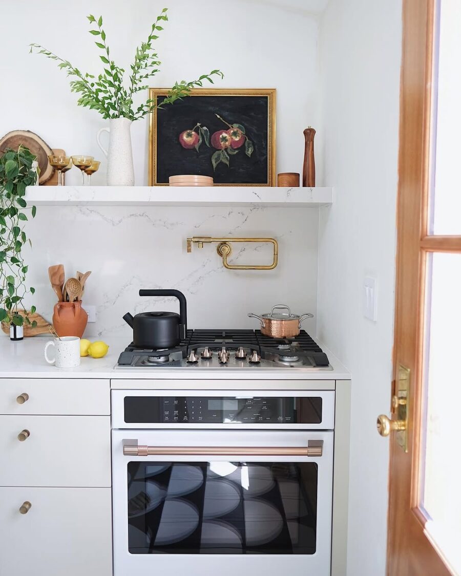 Chic accents enhance a modern kitchen space