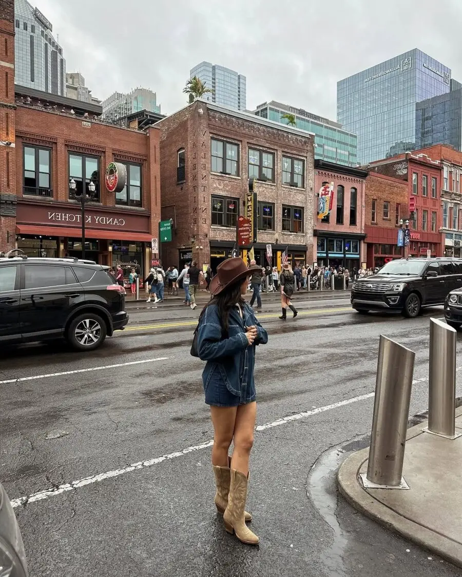 Chic Nashville Look with Country Vibes