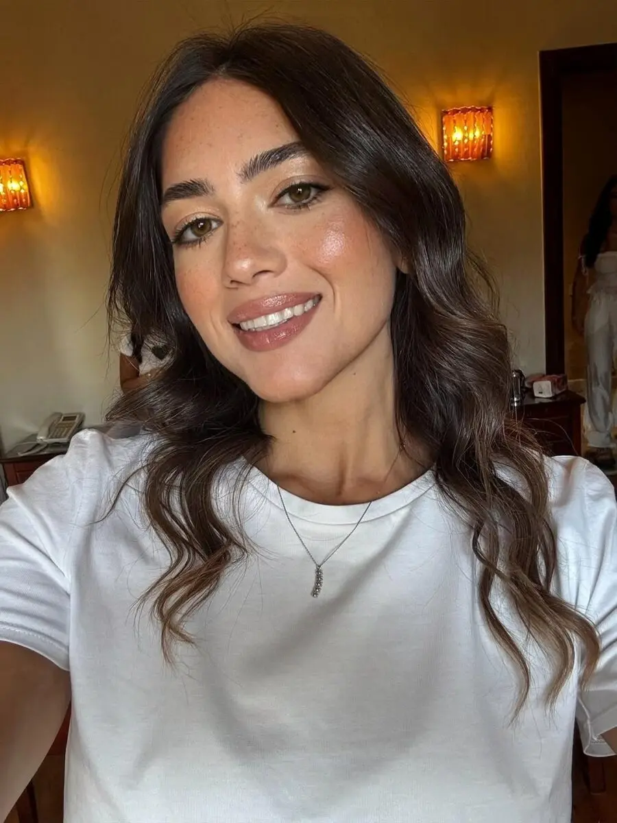 Effortless glow with natural makeup vibes