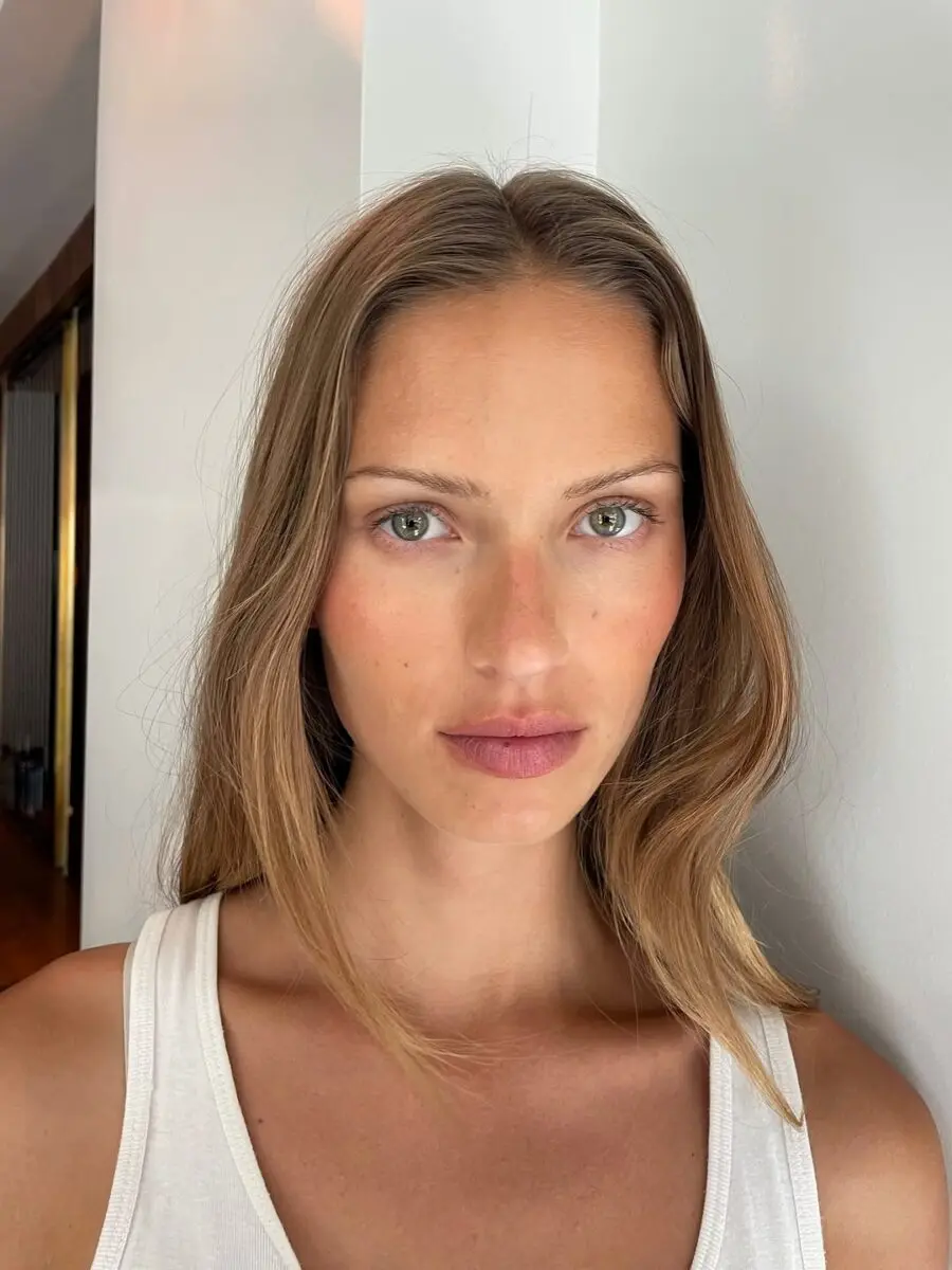 Effortlessly Radiant Natural Makeup for Everyday Wear