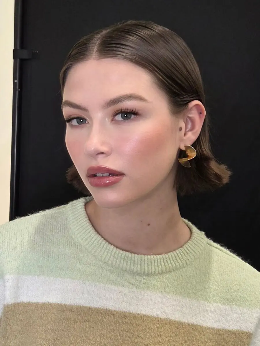 Effortless natural makeup with soft glow