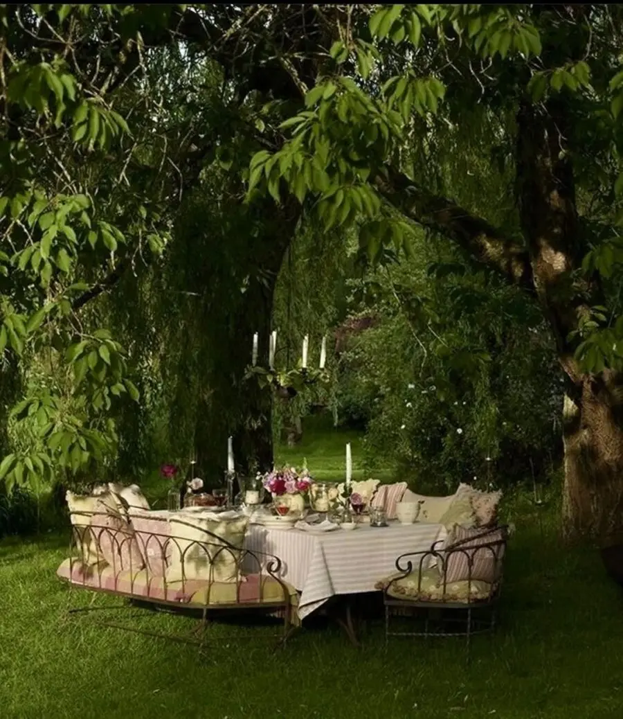 Enchanting Garden Dining Under the Trees