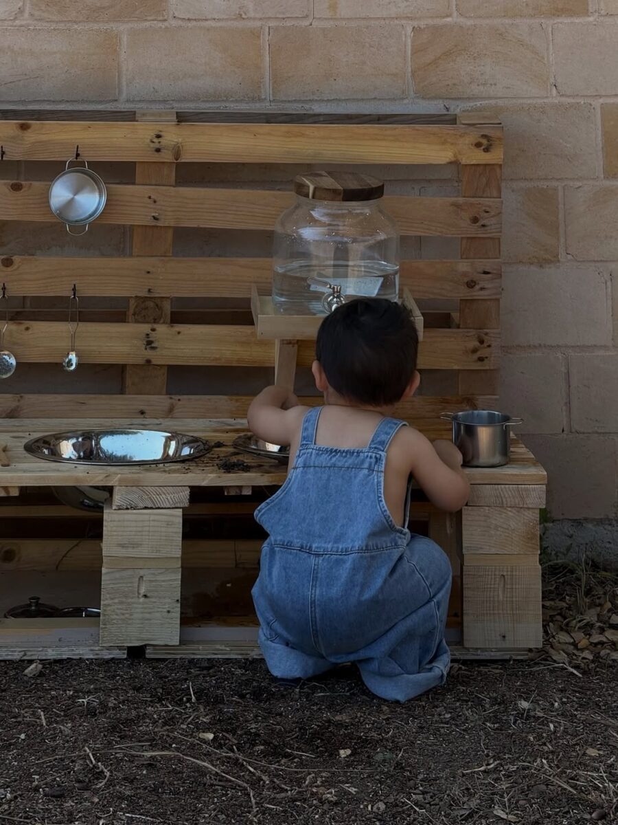 Creative DIY water station for children.