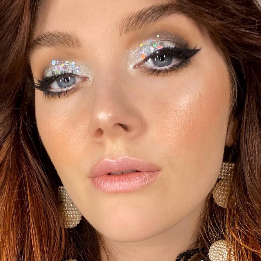 Glamorous Sparkly Makeup for Party Nights