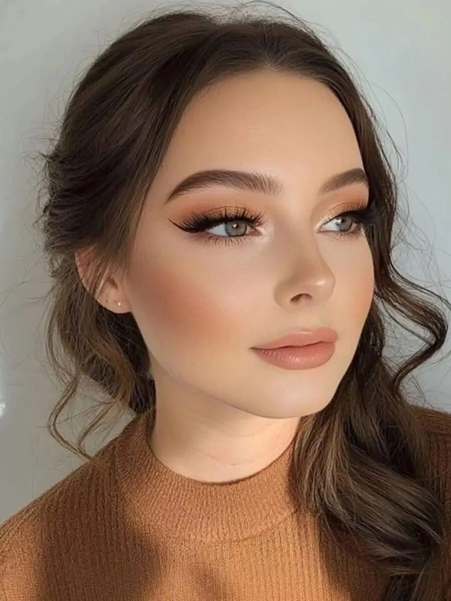 Fresh and radiant natural glam makeup look