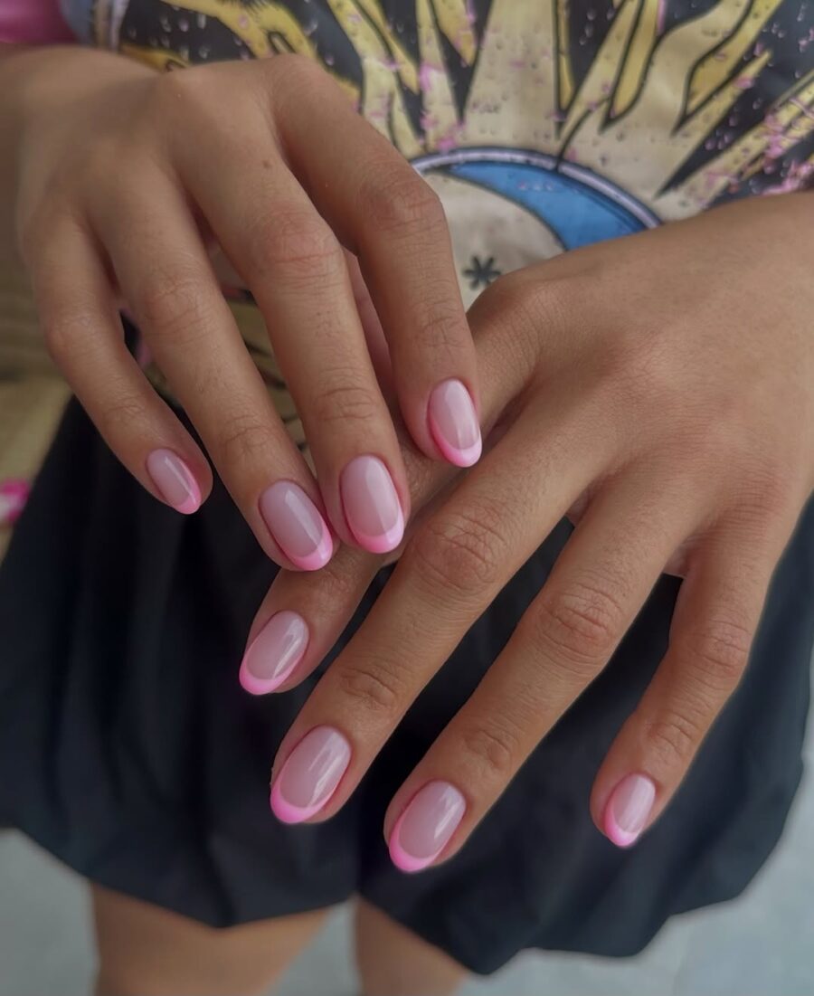 Chic pink French tips for trendy looks